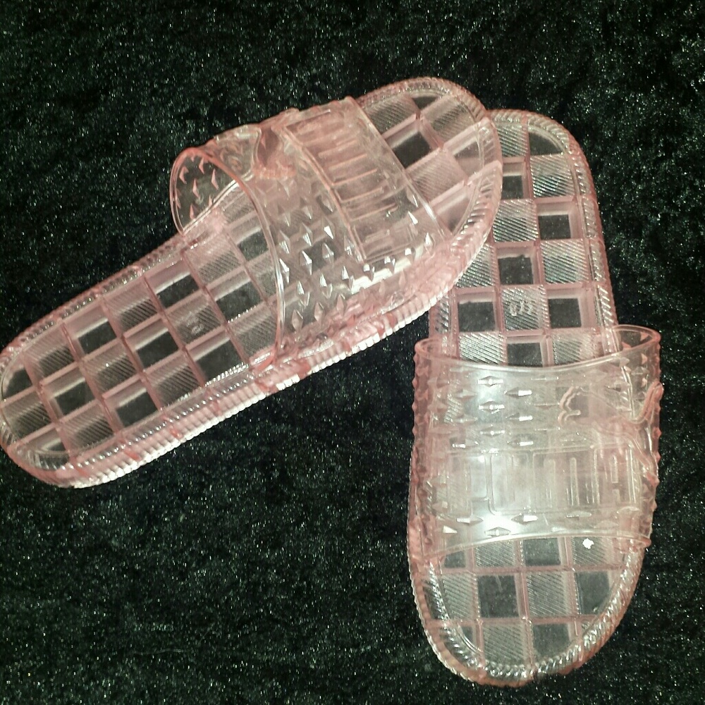 Puma slides